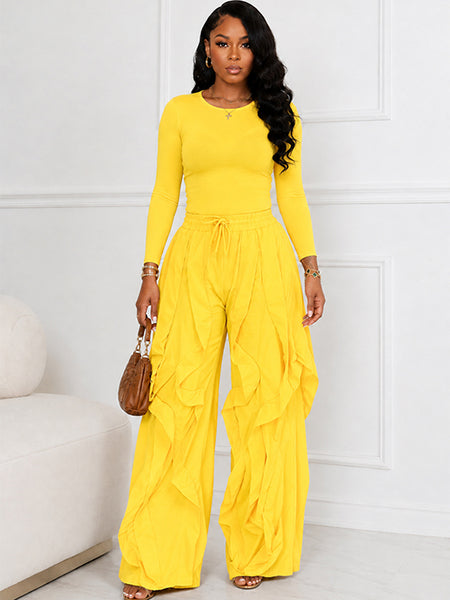 Solid Tee & Frilled Pants Set