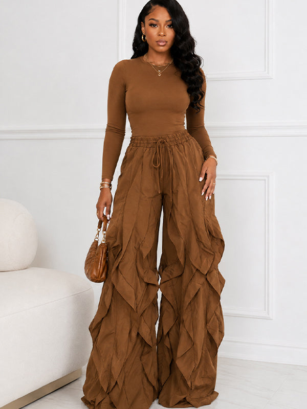 Solid Tee & Frilled Pants Set