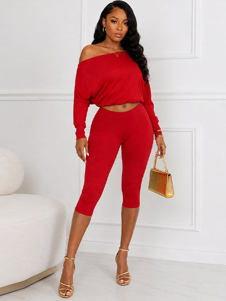 Boat-Neck Top & Capri Pants Set