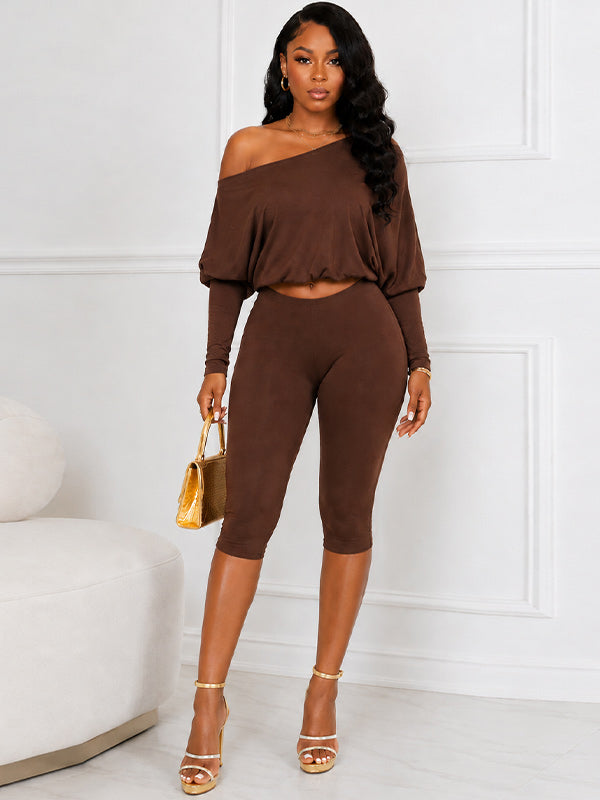 Boat-Neck Top & Capri Pants Set