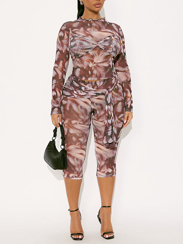 Printed Top & Tied Capri Pants Set