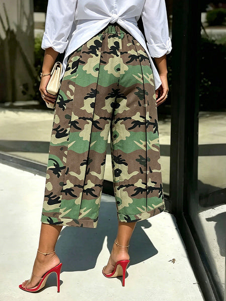 Camo Wide-Leg Cropped Pants