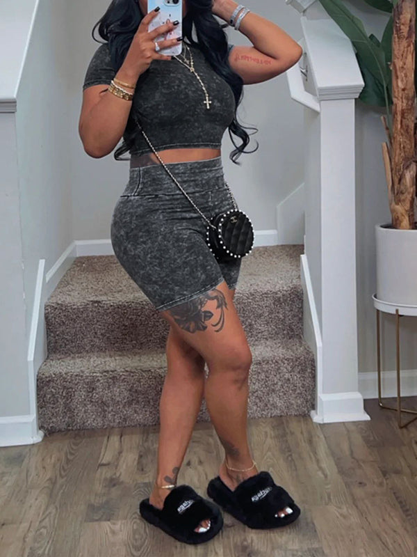 Indiebeautie Printed Tee & Biker Shorts Set